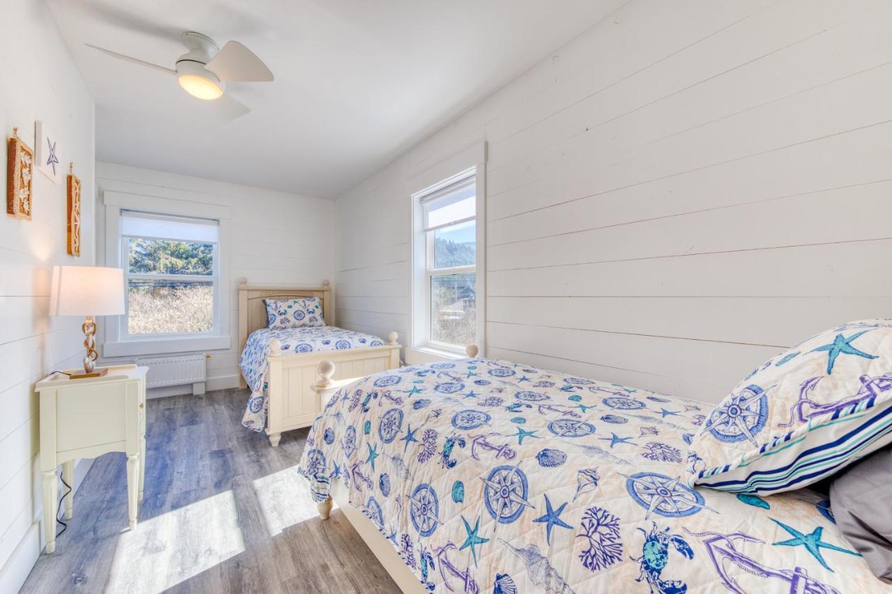 Twin Rocks Beach Retreat Рокуэй-Бич Экстерьер фото